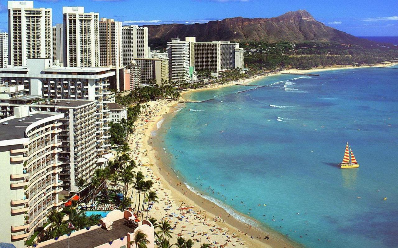 Ilikai Marina 1br Condo, Ocean View Haven *